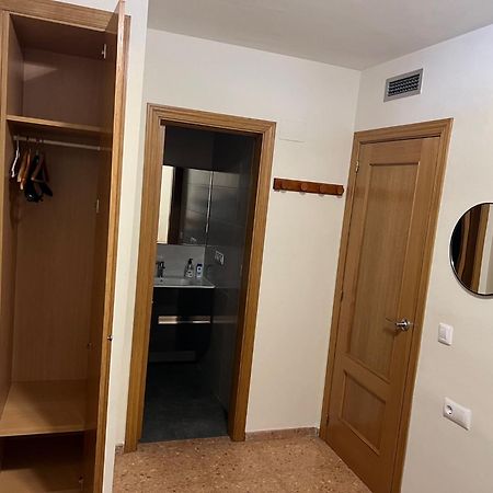 Habitacion Doble Con Bano Privado Daire Valensiya Dış mekan fotoğraf
